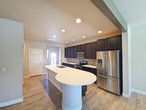 10005 E 59th Ave in Denver, CO - Building Photo - Building Photo