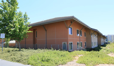 Sierra Terraces II in Merced, CA - Building Photo - Building Photo