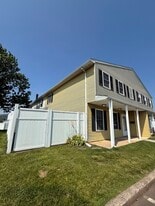 71 Reliance Sq in Telford, PA - Building Photo