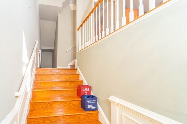 5237 Jule Star Dr in Centreville, VA - Building Photo - Building Photo
