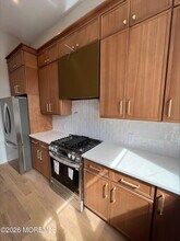 42 Monmouth St in Red Bank, NJ - Building Photo - Building Photo