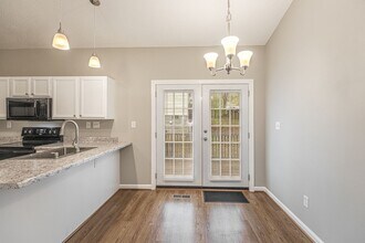 1104 Kirkman St in Greensboro, NC - Building Photo - Building Photo