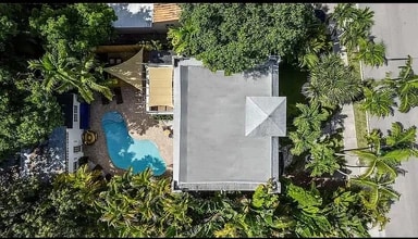 5947 NE 4th Ct in Miami, FL - Building Photo - Building Photo