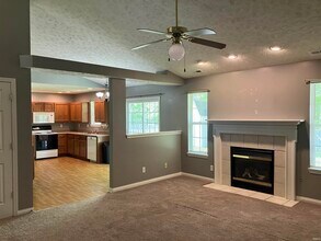 8120 Cedar Point Dr in Newburgh, IN - Building Photo - Building Photo