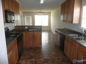 242 Shadow Ct SW in Huntsville, AL - Building Photo - Building Photo