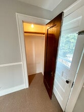 109 Milford St, Unit Upper in Buffalo, NY - Building Photo - Building Photo