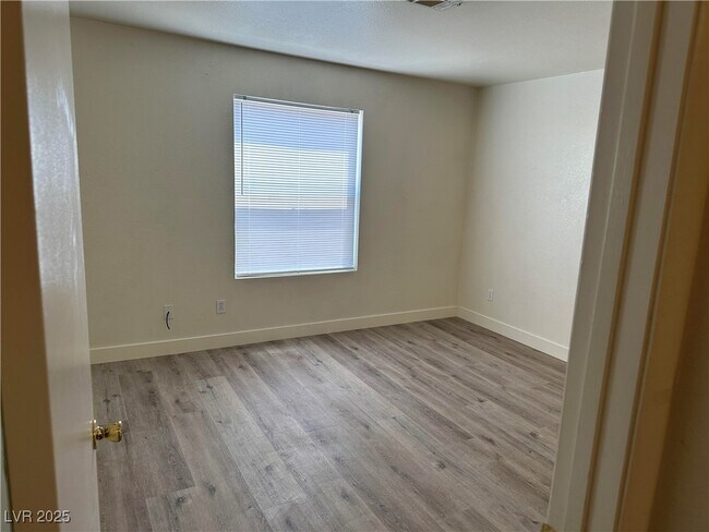 property at 5151 S Lindell Rd