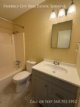 12 Holly Ct in Harrisonburg, VA - Building Photo - Building Photo