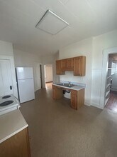 316 Davis St in Greenfield, MA - Foto de edificio - Building Photo