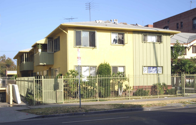 119 S Normandie Ave in Los Angeles, CA - Building Photo - Building Photo