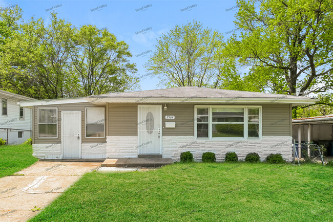 property at 2564 Shirley Ave