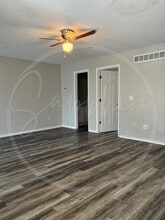 5623 N Northwood Terrace in Kansas City, MO - Building Photo - Building Photo