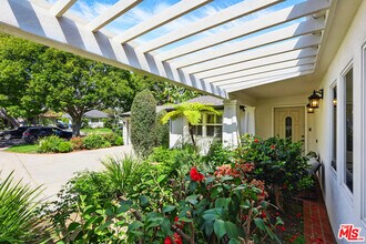 9622 Kirkside Rd in Los Angeles, CA - Building Photo - Building Photo