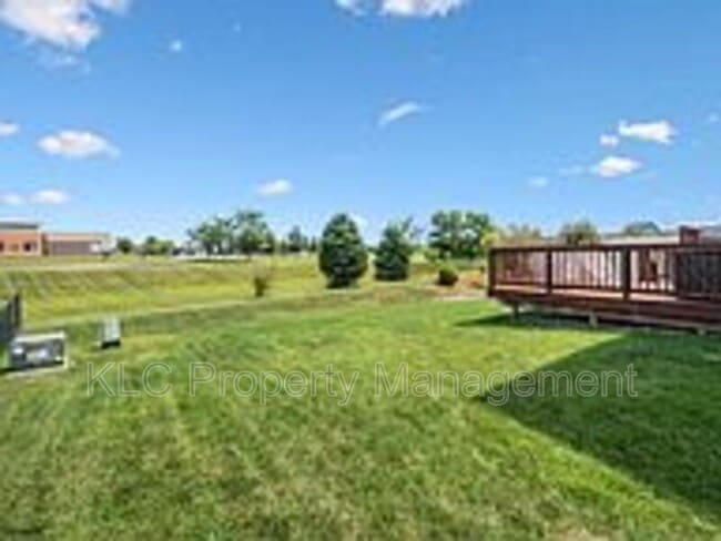 9465 Wilson St in West Des Moines, IA - Building Photo - Building Photo