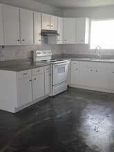503a West St in Yoakum, TX - Building Photo - Building Photo
