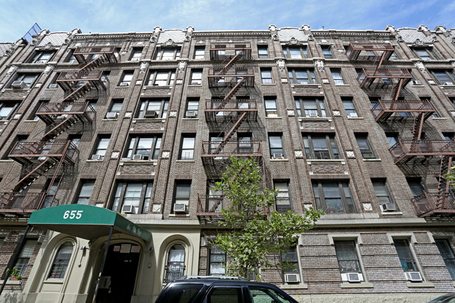 655 W 160th St in New York, NY - Building Photo - Building Photo