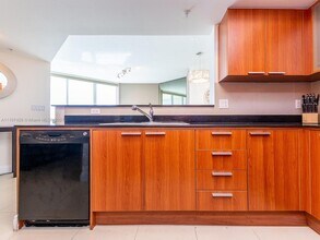 16699 Collins Ave, Unit 1709 in Sunny Isles Beach, FL - Building Photo - Building Photo