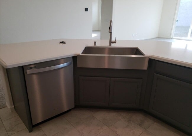 3005 Lennon Way in Stockton, CA - Building Photo - Building Photo