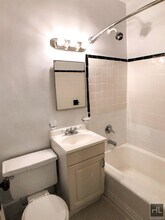 SECOND AVENUE, Unit 5A in New York, NY - Foto de edificio - Building Photo