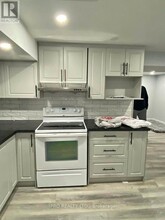 15 Ivybridge Dr in Brampton, ON - Building Photo - Building Photo