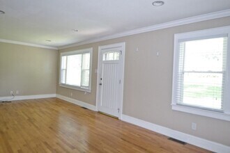 601 S Cedar Ave in Newton, NC - Building Photo - Building Photo