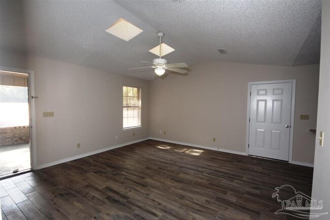 5400 US-90 in Pace, FL - Building Photo - Building Photo