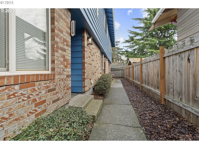 1110 NE 60th Ave in Portland, OR - Foto de edificio - Building Photo