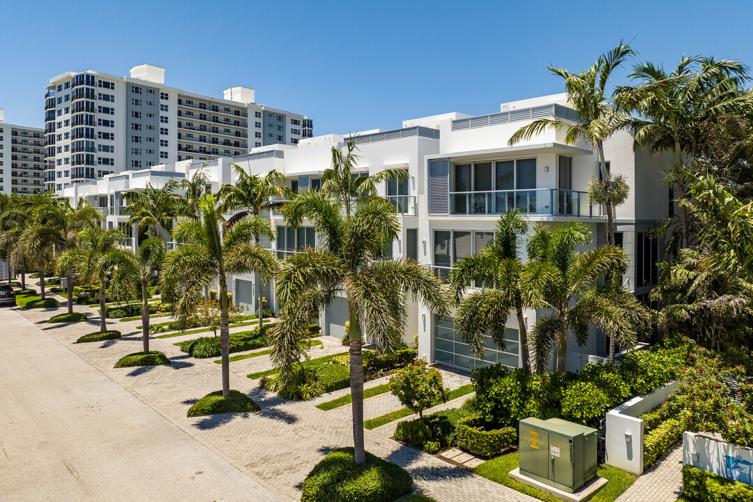 Delray Beach Yacht Club in Delray Beach, FL - Building Photo