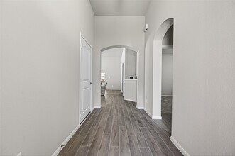 11676 Whirlaway Dr in Willis, TX - Building Photo - Building Photo