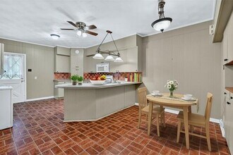 116 N Willow St in Sherman, TX - Building Photo - Building Photo