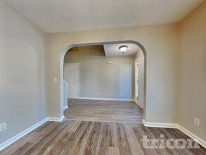 75 Christopher Dr in Hiram, GA - Foto de edificio - Building Photo