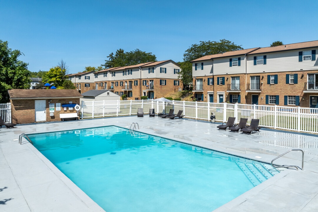 Park Place Apartments in Grove City, OH - Foto de edificio