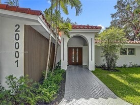 20001 NE 21st Ave in Miami, FL - Building Photo