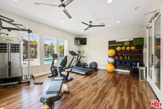 4462 Paxton Pl in Calabasas, CA - Building Photo - Building Photo