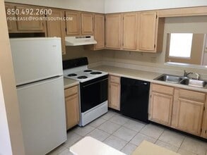 413 Waterway Ln in Fort Walton Beach, FL - Building Photo - Building Photo