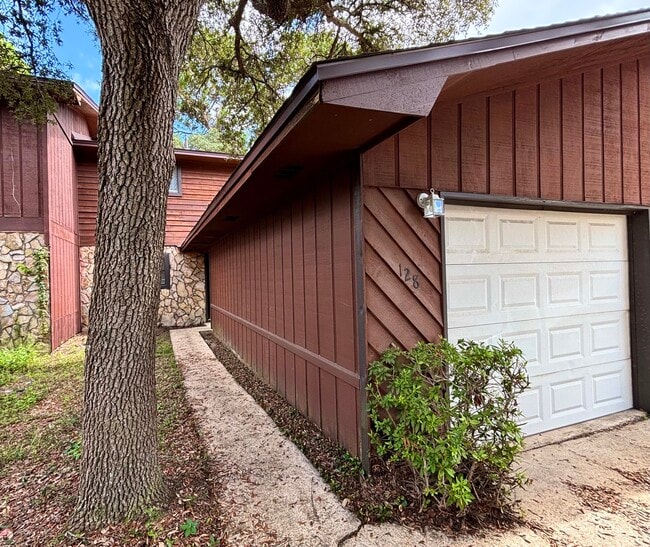 32 7th Ave in Shalimar, FL - Building Photo - Building Photo