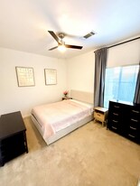 2423 Trapper St in Bakersfield, CA - Building Photo