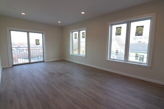 458 Washington St, Unit 203 in Boston, MA - Building Photo - Building Photo