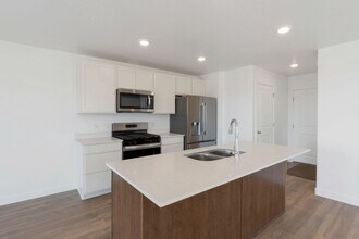 276 Glencoe Dr in Lehi, UT - Building Photo - Building Photo