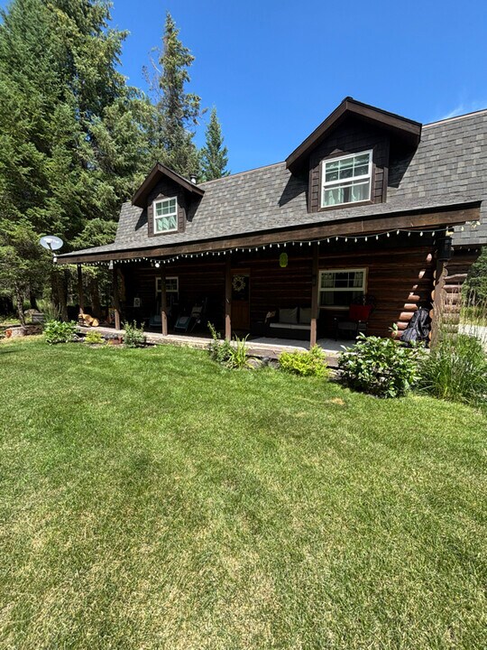 228 Hodgson Pines Way in Whitefish, MT - Building Photo