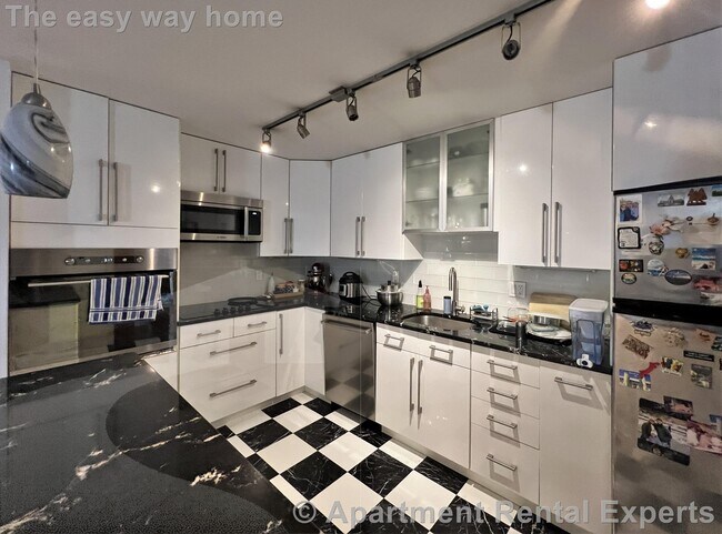 990 Massachusetts Ave in Arlington, MA - Building Photo - Building Photo