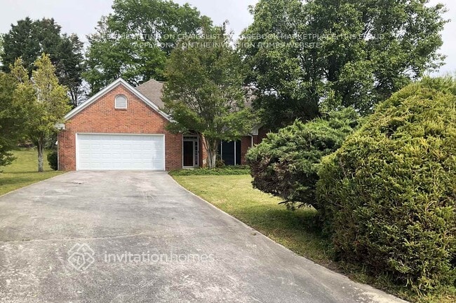 property at 2363 Dover Ln