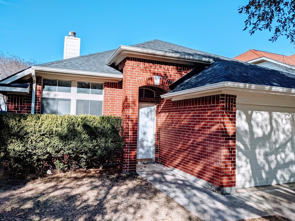 3608 Bratton Heights Drive in Austin, TX - Building Photo