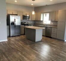 230 Pulaski St, Unit D in Plains Township, PA - Building Photo