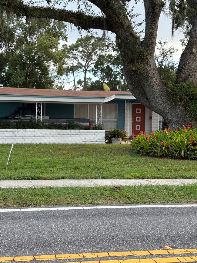 property at 6034 Linneal Beach Dr