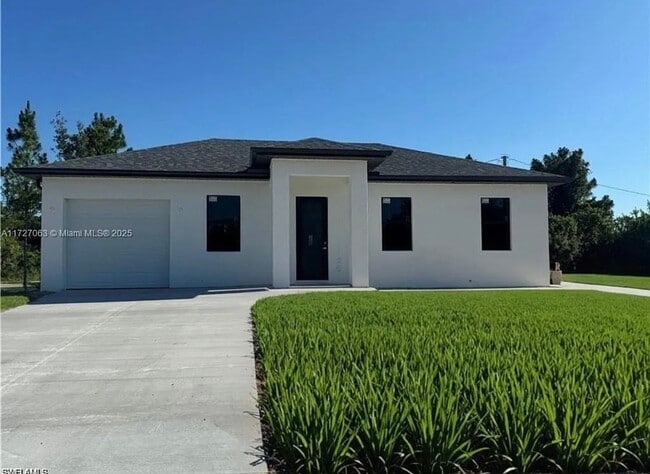 property at 1106 W 11th St