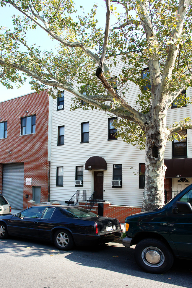 165 22nd St in Brooklyn, NY - Foto de edificio - Building Photo