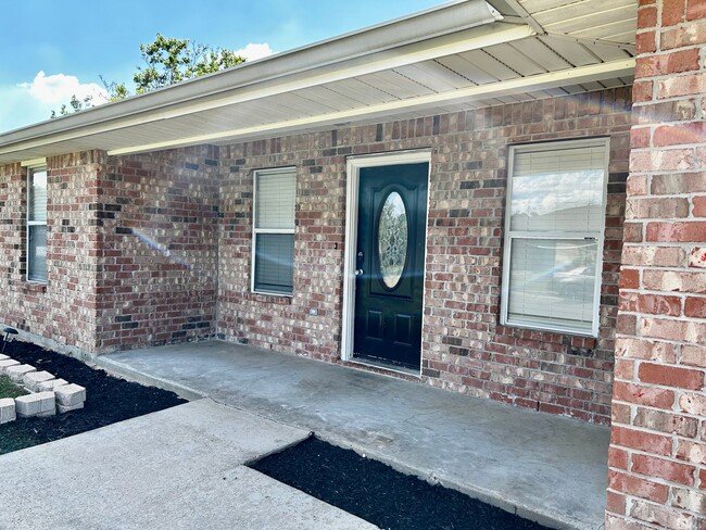 1809 Briarwood St in Deridder, LA - Foto de edificio - Building Photo