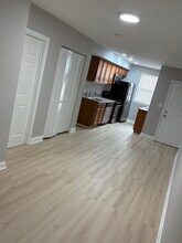 6444 N Hamilton Ave in Chicago, IL - Building Photo - Building Photo