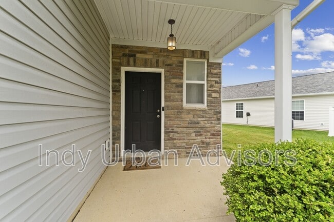 3827 Dusty Sands Rd in Whitestown, IN - Building Photo - Building Photo
